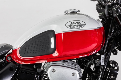 Foto k článku JAWA 350 CL Bobber