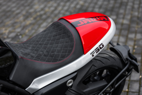 Foto k článku JAWA 730 Twin